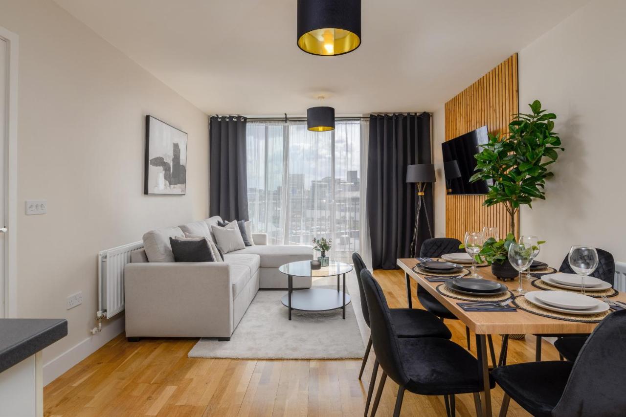 Premium Apartment - Allocated Parking - Great Location 플리머스 외부 사진